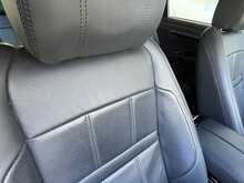 Land Rover Range Rover Evoque P300e SE 