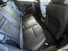 Land Rover Range Rover Evoque P300e SE 