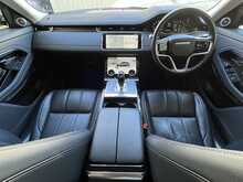Land Rover Range Rover Evoque P300e SE 