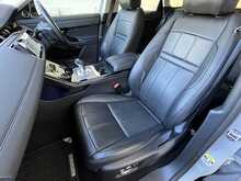 Land Rover Range Rover Evoque P300e SE 