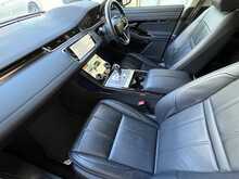 Land Rover Range Rover Evoque P300e SE 