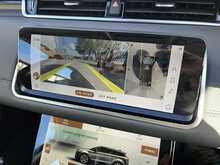 Land Rover Range Rover Evoque P300e SE 