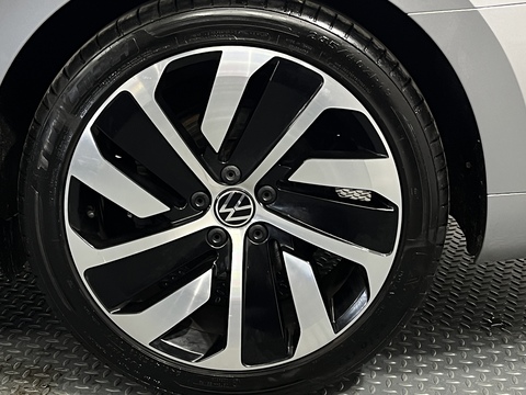 2.0 TSI R-Line Fastback 5dr Petrol DSG Euro 6 (s/s) (190 ps)