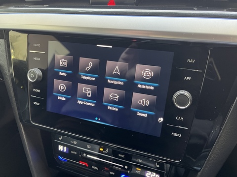 2.0 TSI R-Line Fastback 5dr Petrol DSG Euro 6 (s/s) (190 ps)