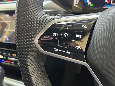 2.0 TSI R-Line Fastback 5dr Petrol DSG Euro 6 (s/s) (190 ps)