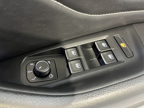 2.0 TSI R-Line Fastback 5dr Petrol DSG Euro 6 (s/s) (190 ps)