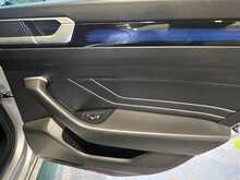 Volkswagen Arteon TSI R-Line 