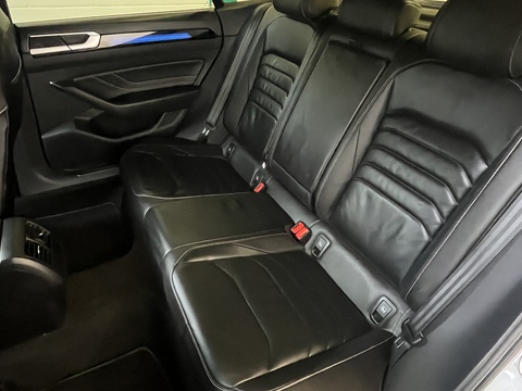 2.0 TSI R-Line Fastback 5dr Petrol DSG Euro 6 (s/s) (190 ps)