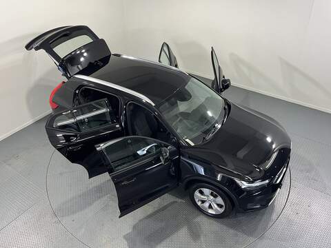 1.5 T3 Momentum SUV 5dr Petrol Auto Euro 6 (s/s) (163 ps)