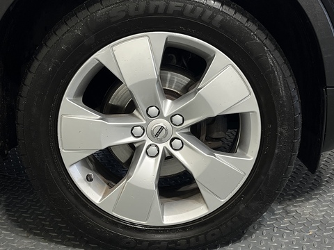 1.5 T3 Momentum SUV 5dr Petrol Auto Euro 6 (s/s) (163 ps)