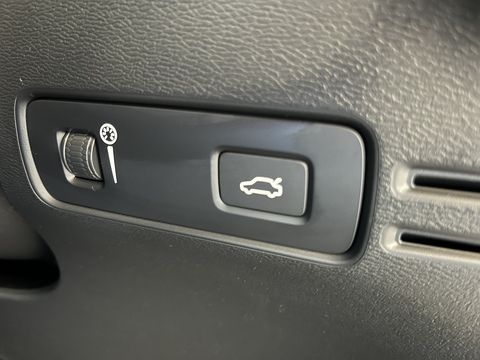 1.5 T3 Momentum SUV 5dr Petrol Auto Euro 6 (s/s) (163 ps)