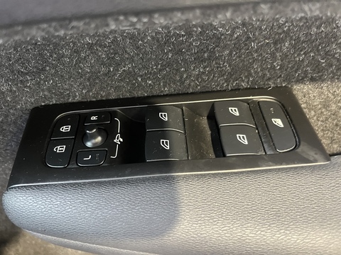 1.5 T3 Momentum SUV 5dr Petrol Auto Euro 6 (s/s) (163 ps)