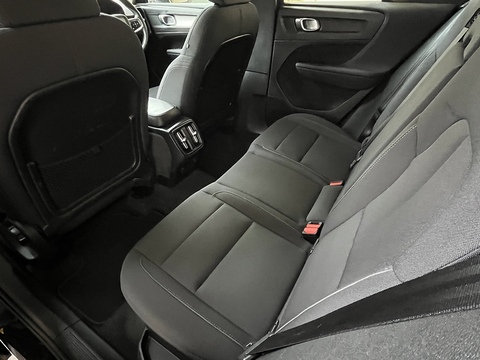 1.5 T3 Momentum SUV 5dr Petrol Auto Euro 6 (s/s) (163 ps)