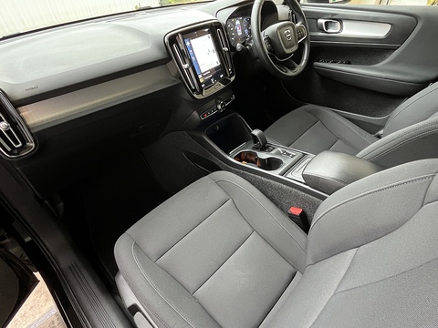 1.5 T3 Momentum SUV 5dr Petrol Auto Euro 6 (s/s) (163 ps)