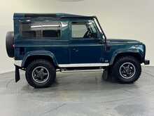 Land Rover Defender 90 V8 50th Anniversary 