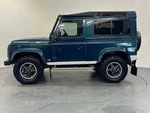 Land Rover Defender 90 V8 50th Anniversary 