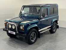 Land Rover Defender 90 V8 50th Anniversary 