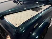 Land Rover Defender 90 V8 50th Anniversary 