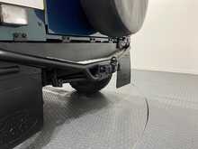 Land Rover Defender 90 V8 50th Anniversary 