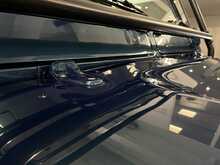 Land Rover Defender 90 V8 50th Anniversary 