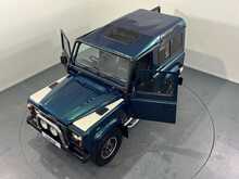 Land Rover Defender 90 V8 50th Anniversary 
