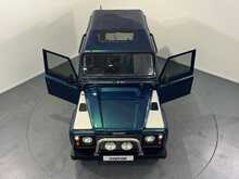 Land Rover Defender 90 V8 50th Anniversary 