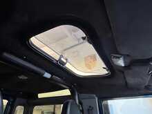 Land Rover Defender 90 V8 50th Anniversary 