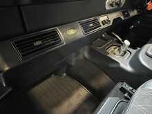 Land Rover Defender 90 V8 50th Anniversary 