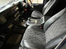 Land Rover Defender 90 V8 50th Anniversary 