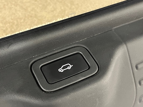 4.4 SD V8 Vogue SE SUV 5dr Diesel Auto 4WD Euro 6 (s/s) (339 ps)