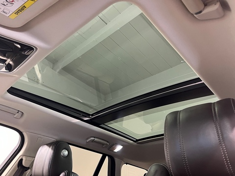 4.4 SD V8 Vogue SE SUV 5dr Diesel Auto 4WD Euro 6 (s/s) (339 ps)