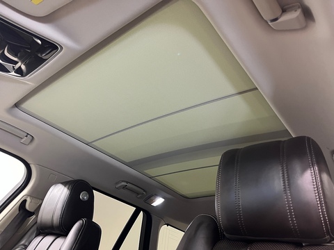 4.4 SD V8 Vogue SE SUV 5dr Diesel Auto 4WD Euro 6 (s/s) (339 ps)