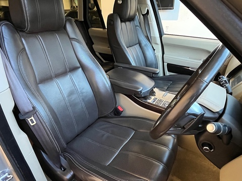 4.4 SD V8 Vogue SE SUV 5dr Diesel Auto 4WD Euro 6 (s/s) (339 ps)