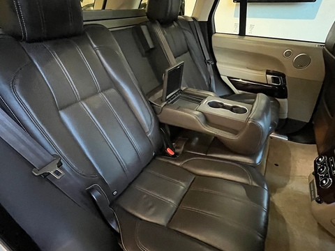 4.4 SD V8 Vogue SE SUV 5dr Diesel Auto 4WD Euro 6 (s/s) (339 ps)