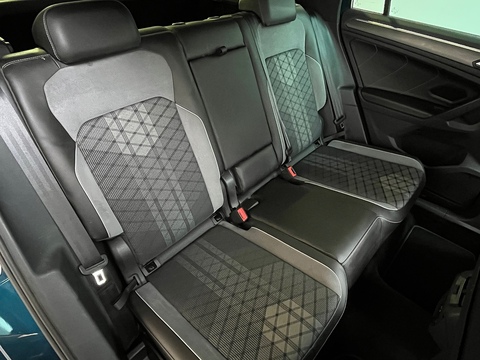 2.0 TDI R-Line SUV 5dr Diesel DSG Euro 6 (s/s) (150 ps)