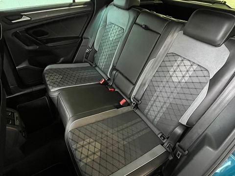 2.0 TDI R-Line SUV 5dr Diesel DSG Euro 6 (s/s) (150 ps)