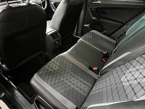 2.0 TDI R-Line SUV 5dr Diesel DSG Euro 6 (s/s) (150 ps)