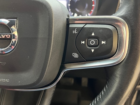 2.0 D3 Momentum SUV 5dr Diesel Auto Euro 6 (s/s) (150 ps)