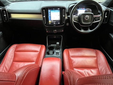 2.0 D3 Momentum SUV 5dr Diesel Auto Euro 6 (s/s) (150 ps)