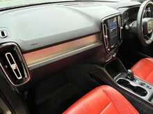 Volvo XC40 D3 Momentum 