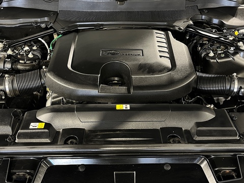 3.0 D300 MHEV HSE Dynamic Black SUV 5dr Diesel Auto 4WD Euro 6 (s/s) (300 ps)
