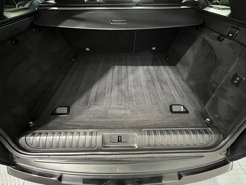 3.0 D300 MHEV HSE Dynamic Black SUV 5dr Diesel Auto 4WD Euro 6 (s/s) (300 ps)