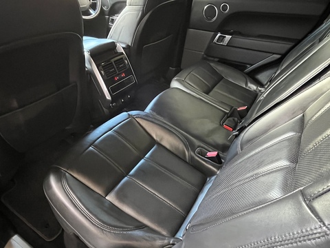 3.0 D300 MHEV HSE Dynamic Black SUV 5dr Diesel Auto 4WD Euro 6 (s/s) (300 ps)