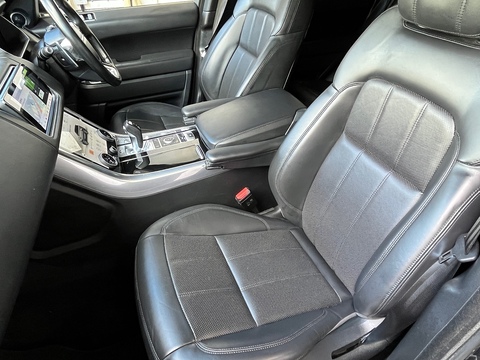 3.0 D300 MHEV HSE Dynamic Black SUV 5dr Diesel Auto 4WD Euro 6 (s/s) (300 ps)