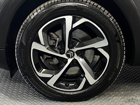 1.6 13.2kWh Shine SUV 5dr Petrol Plug-in Hybrid e-EAT8 Euro 6 (s/s) (225 ps)