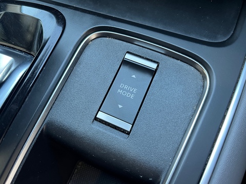 1.6 13.2kWh Shine SUV 5dr Petrol Plug-in Hybrid e-EAT8 Euro 6 (s/s) (225 ps)