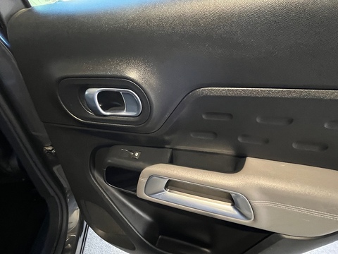 1.6 13.2kWh Shine SUV 5dr Petrol Plug-in Hybrid e-EAT8 Euro 6 (s/s) (225 ps)