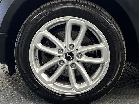1.6 Cooper D SUV 5dr Diesel Manual ALL4 Euro 6 (s/s) (112 ps)