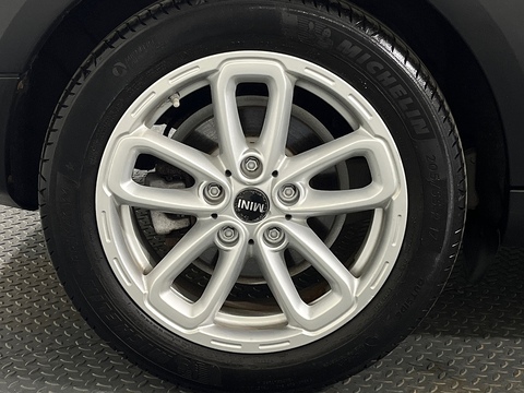 1.6 Cooper D SUV 5dr Diesel Manual ALL4 Euro 6 (s/s) (112 ps)