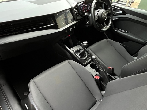 1.0 TFSI 30 SE Sportback 5dr Petrol Manual Euro 6 (s/s) (116 ps)